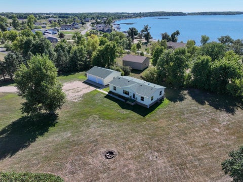 Homes For Sale - 1695 Sunset Access Road<br/> Alexandria, MN 56308
