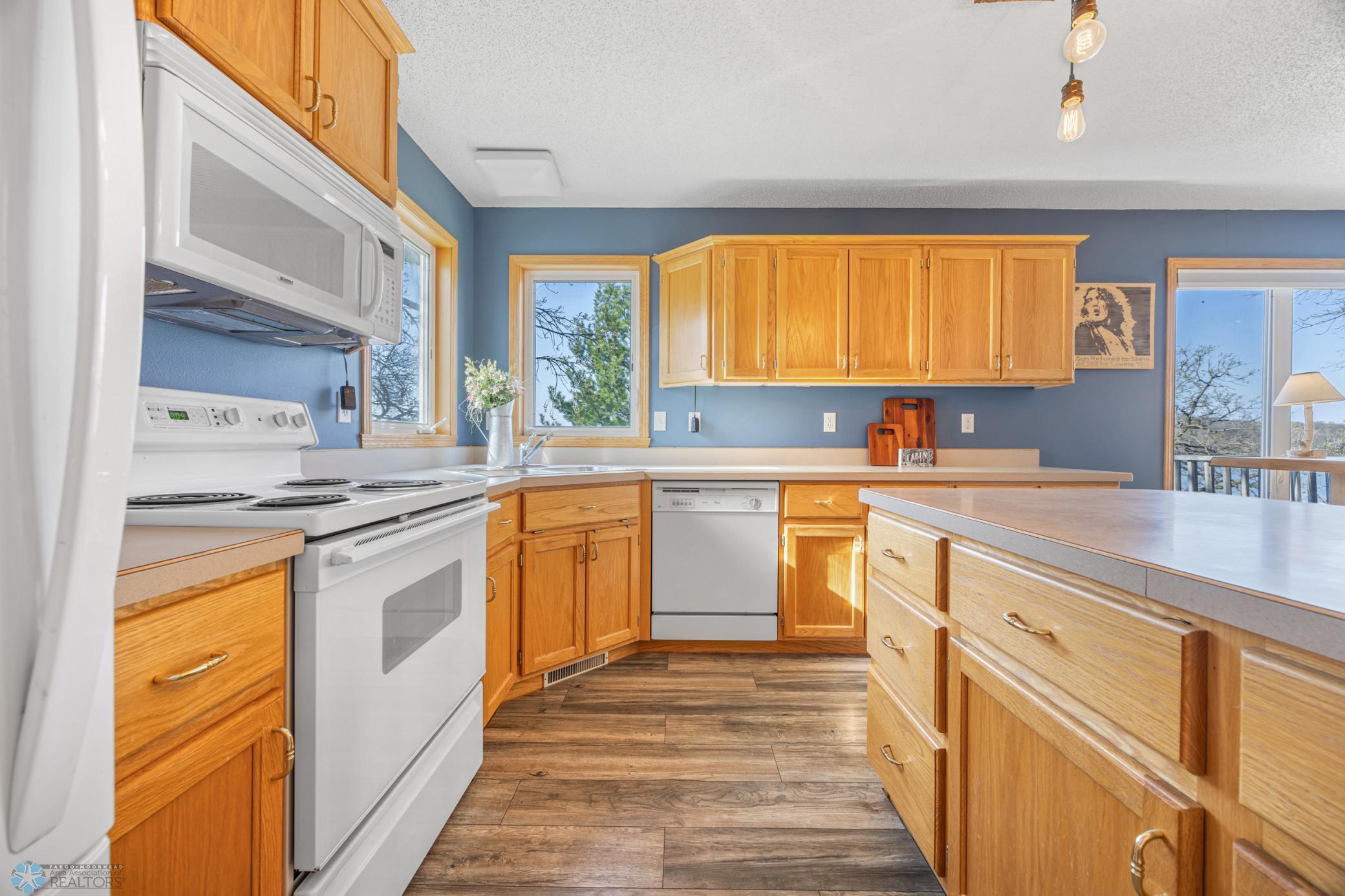 47845 Henry Hill Lane, Pelican Rapids, Minnesota image 13