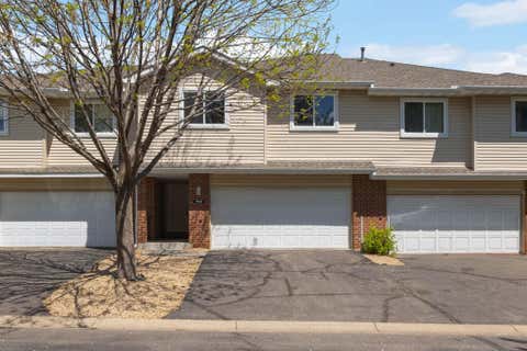 Townhouse For Sale - 7416 Brady Path<br/> Dakota County, Inver Grove Heights, MN 55076