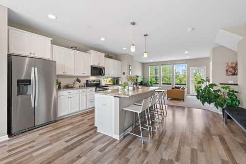 Townhouse For Sale - 1470 Old Highway 8<br/> Saint Paul, MN 55112