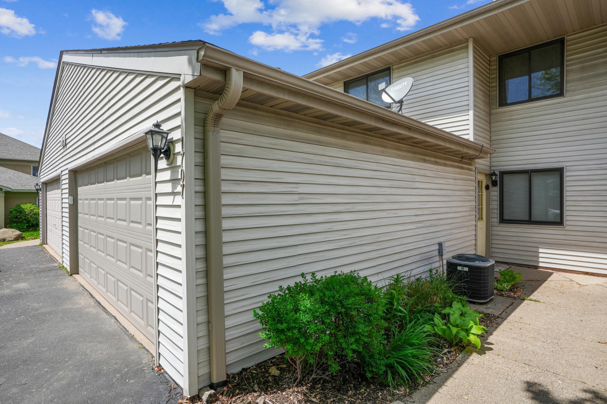 1707 Fairway Drive, Hudson, Wisconsin image 3