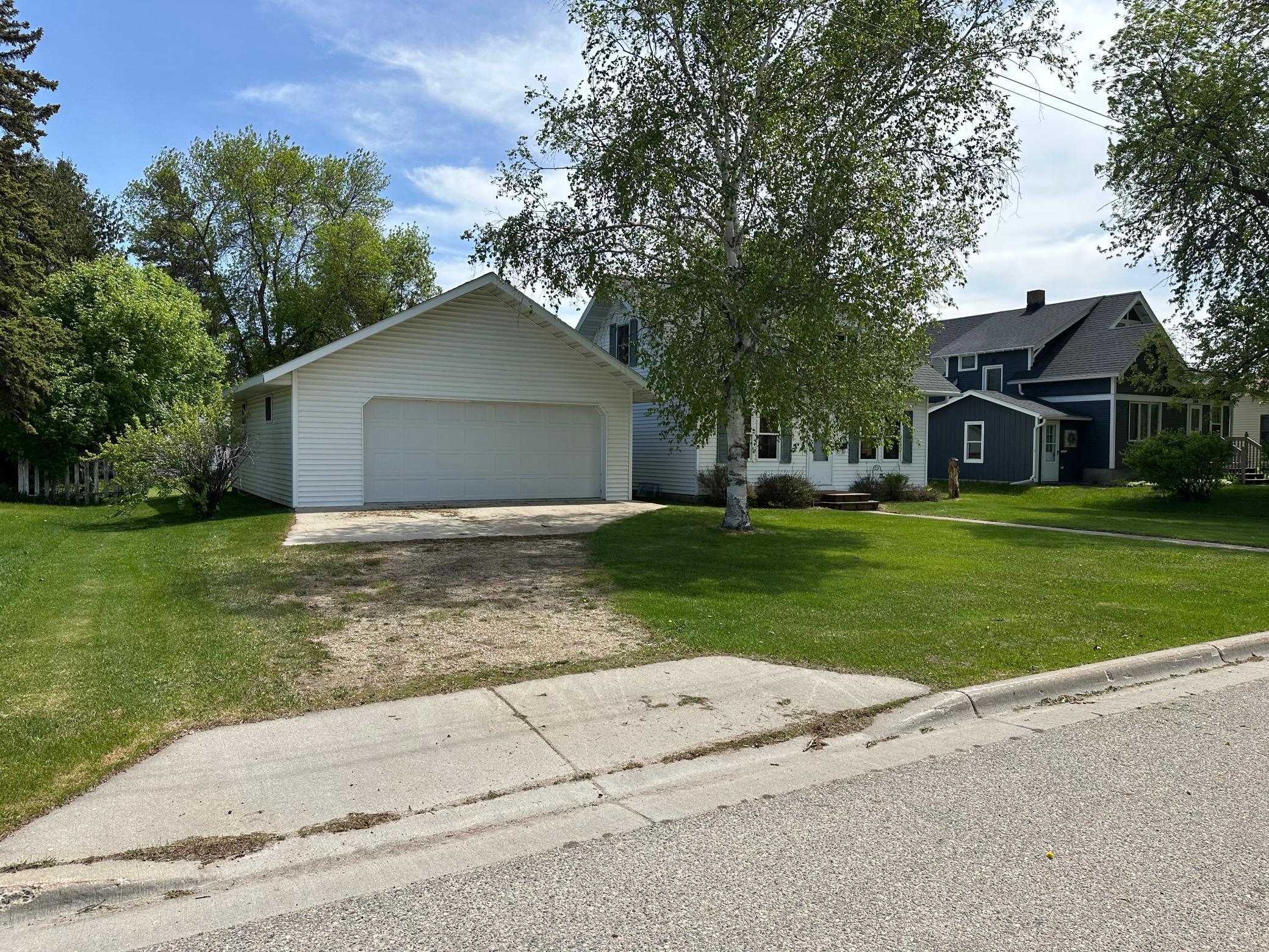 310 7th Avenue, Roseau, Minnesota image 12
