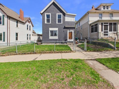 Multifamily For Sale - 750 Robert Street<br/> Ramsey County, Saint Paul, MN 55107
