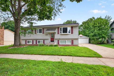 Homes For Sale - 1634 7th Avenue<br/> Olmsted County, Rochester, MN 55904