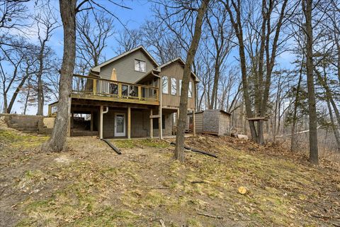 Homes For Sale - 31945 Forest Boulevard<br/> Stacy, MN 55079