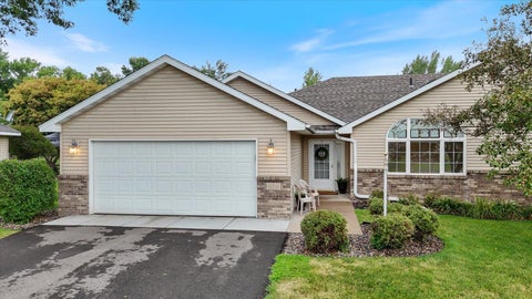 Townhouse For Sale - 938 Golden Pond Court<br/> Wright County, Buffalo, MN 55313