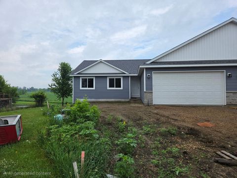 Townhouse For Sale - 216 Fischer Court<br/> Montgomery, MN 56069