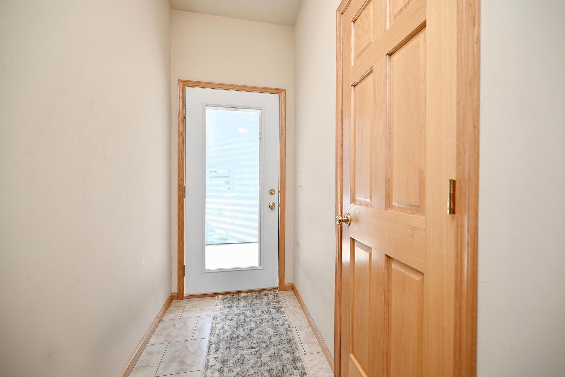 3505 7th Street #E, Winona, Minnesota image 2