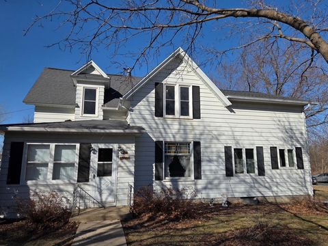 Homes For Sale - 340 1st Street<br/> Fillmore County, Harmony, MN 55939