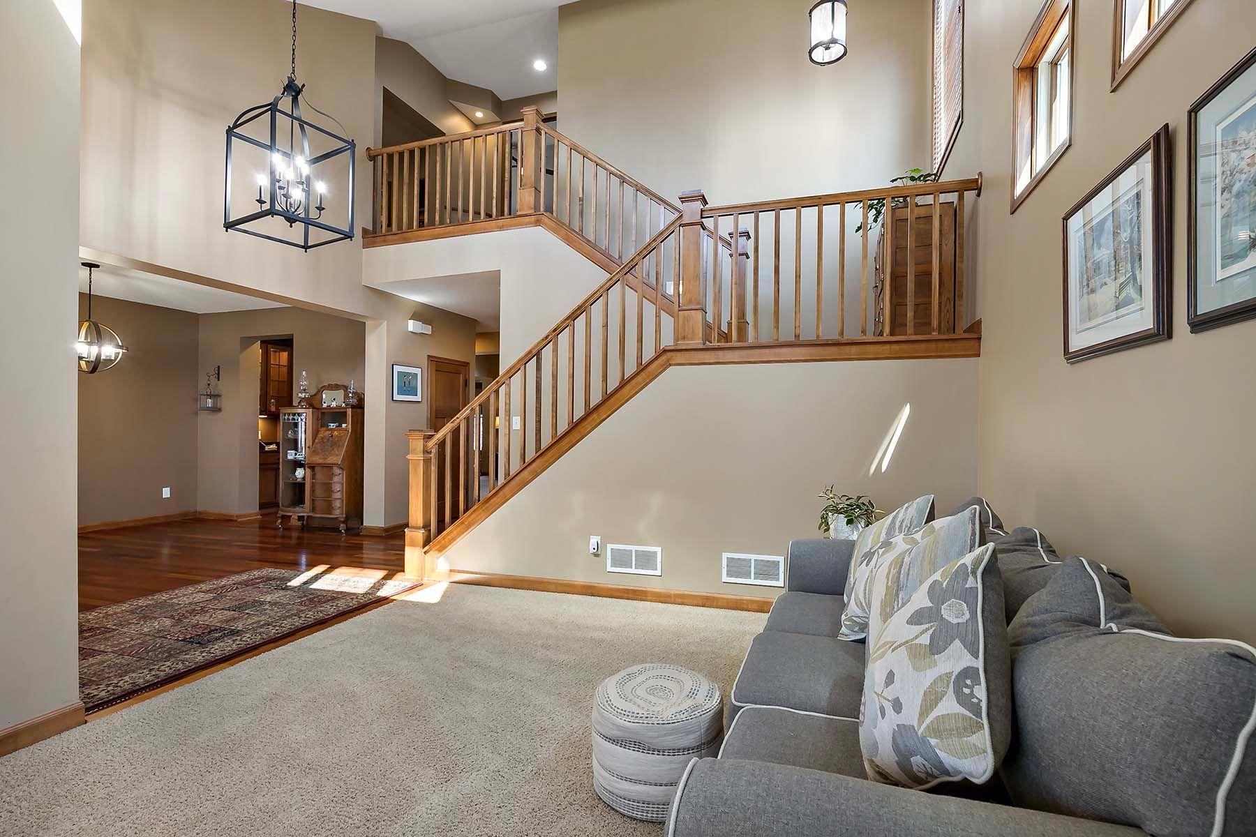 1742 Carriage Drive, Victoria, Minnesota image 9