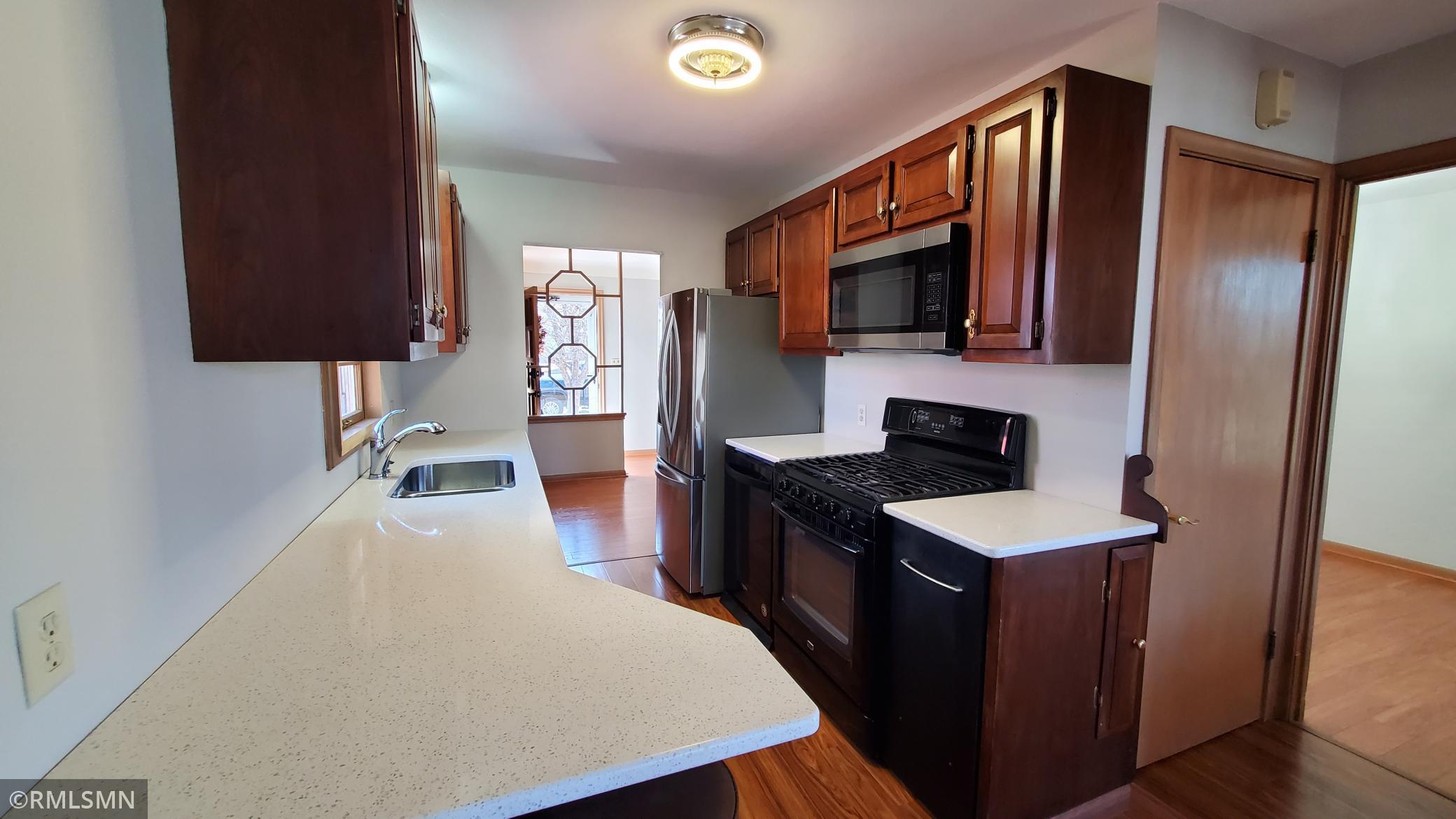 843 Howard Street, Saint Paul, Minnesota image 6