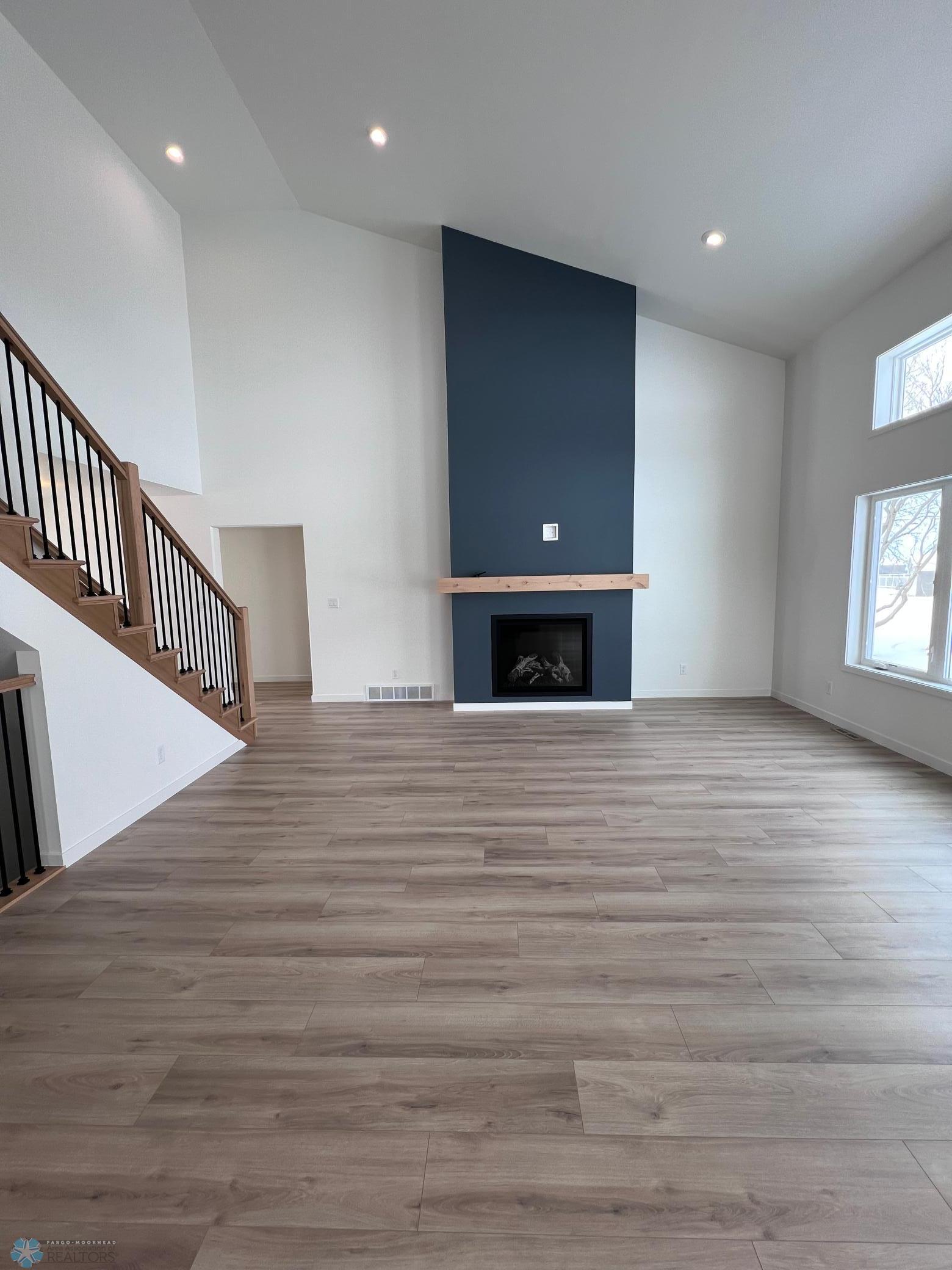 Horace, North Dakota 58047, United States, 5 Bedrooms Bedrooms, ,2 BathroomsBathrooms,Residential,Pending,102747