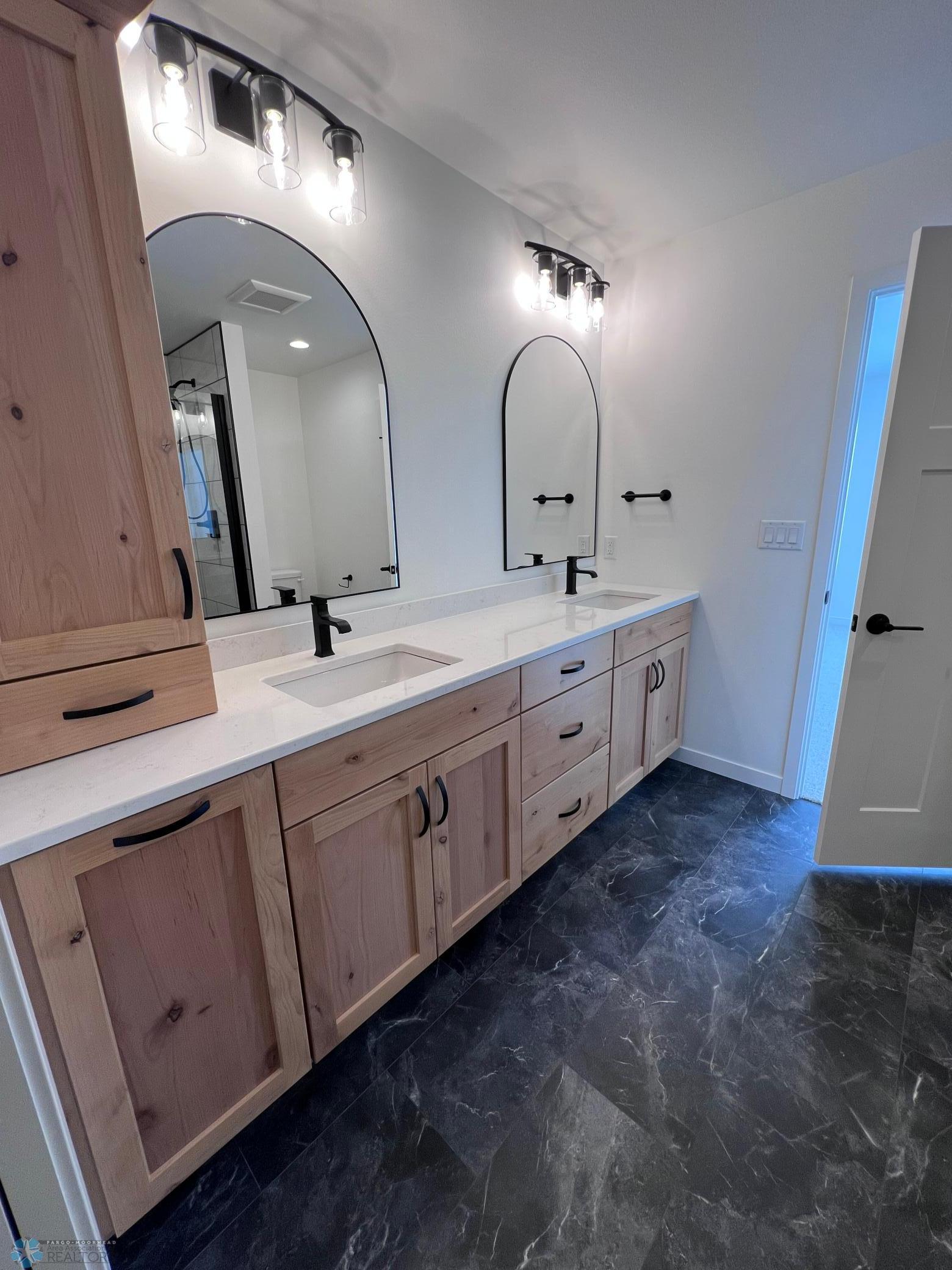 Horace, North Dakota 58047, United States, 5 Bedrooms Bedrooms, ,2 BathroomsBathrooms,Residential,Pending,102747