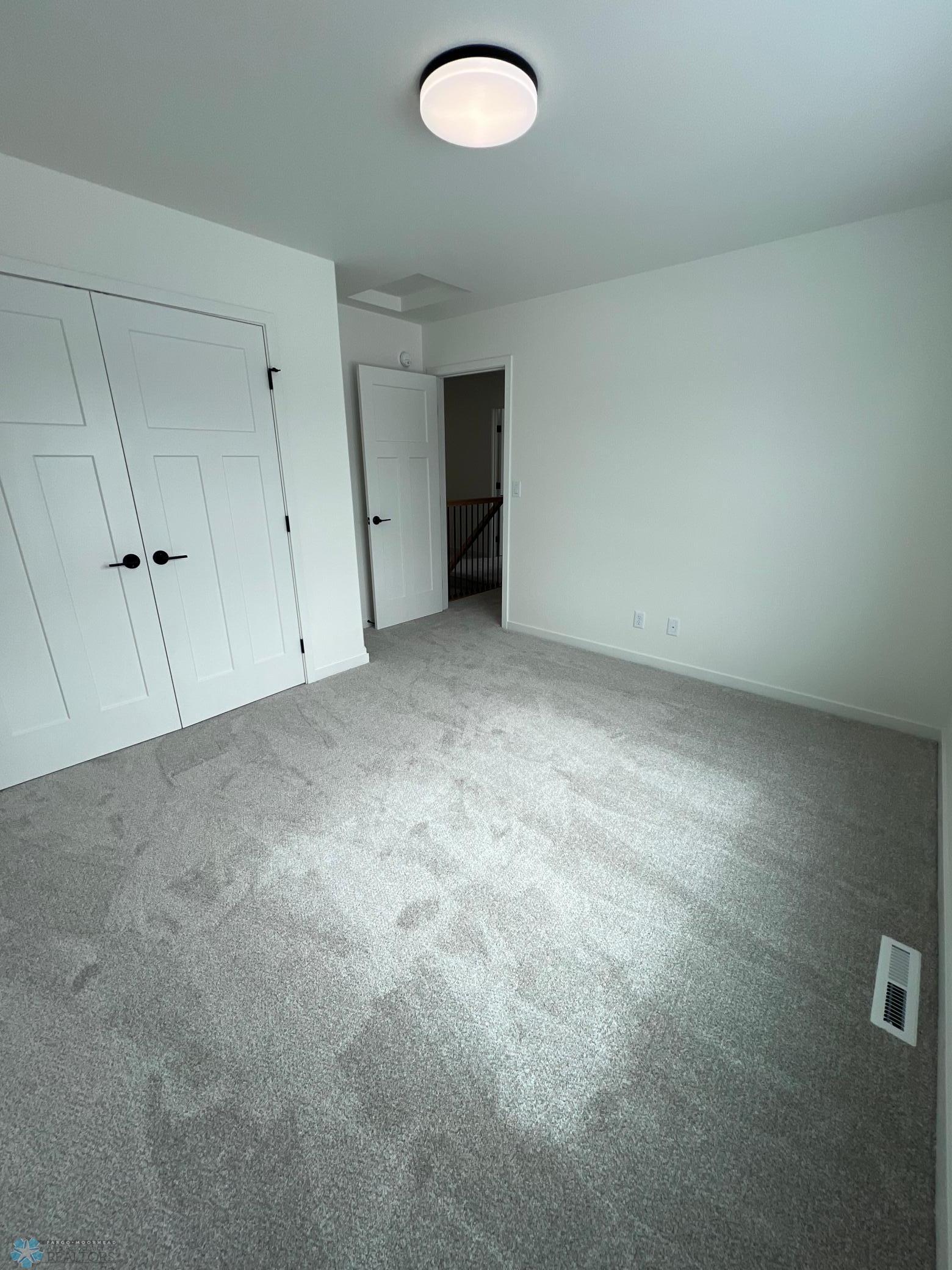 Horace, North Dakota 58047, United States, 5 Bedrooms Bedrooms, ,2 BathroomsBathrooms,Residential,Pending,102747