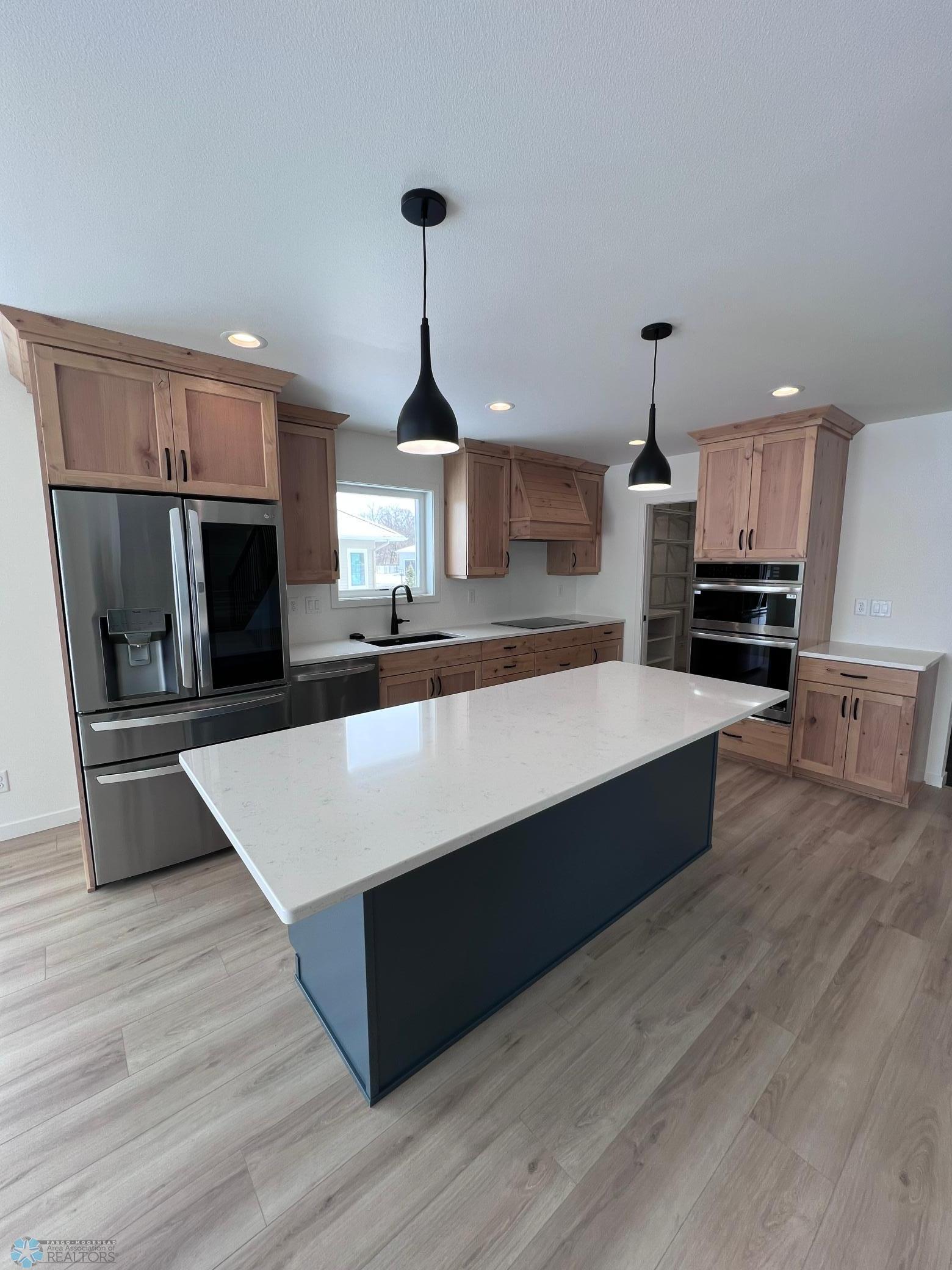 Horace, North Dakota 58047, United States, 5 Bedrooms Bedrooms, ,2 BathroomsBathrooms,Residential,Pending,102747