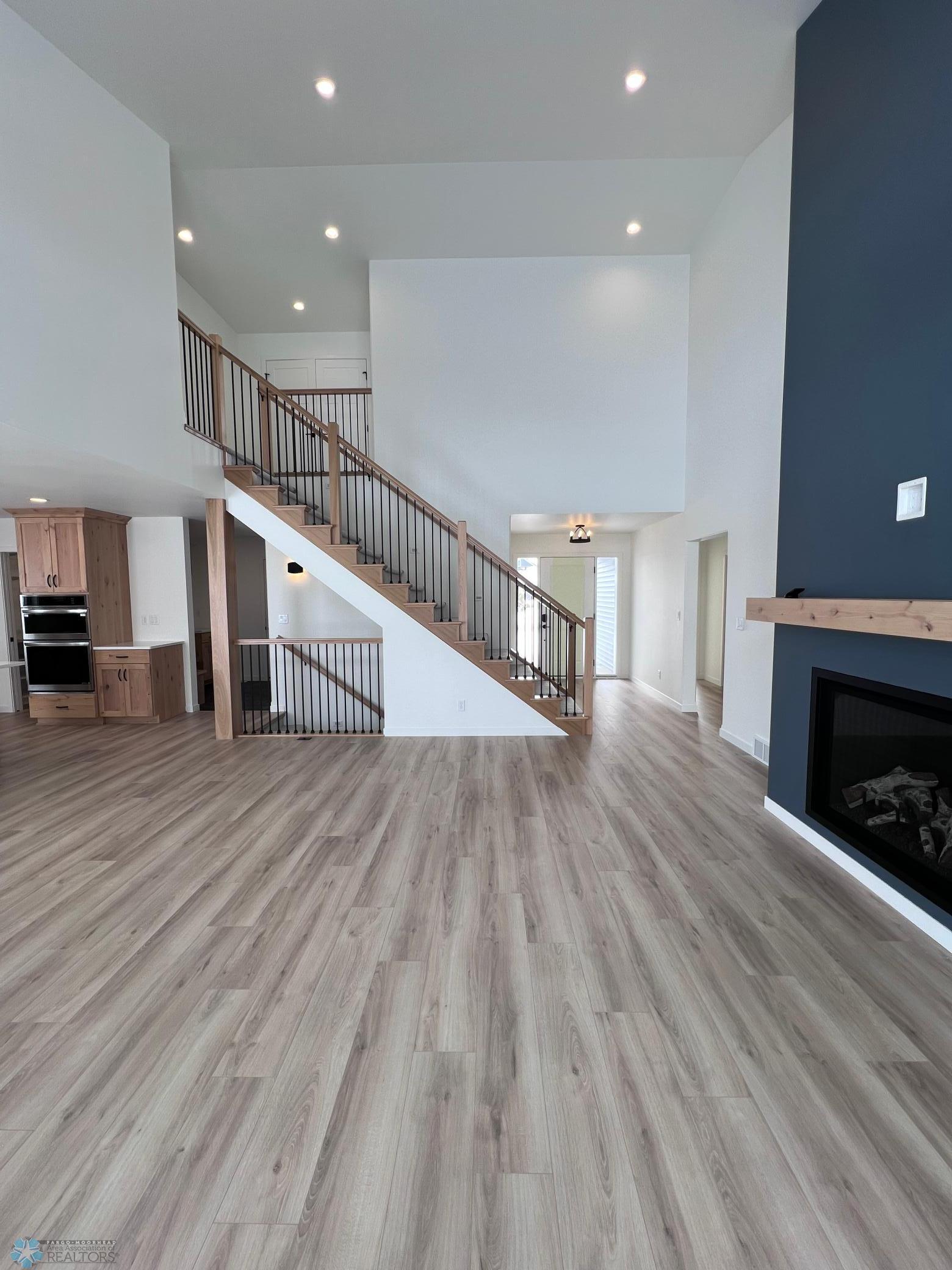 Horace, North Dakota 58047, United States, 5 Bedrooms Bedrooms, ,2 BathroomsBathrooms,Residential,Pending,102747