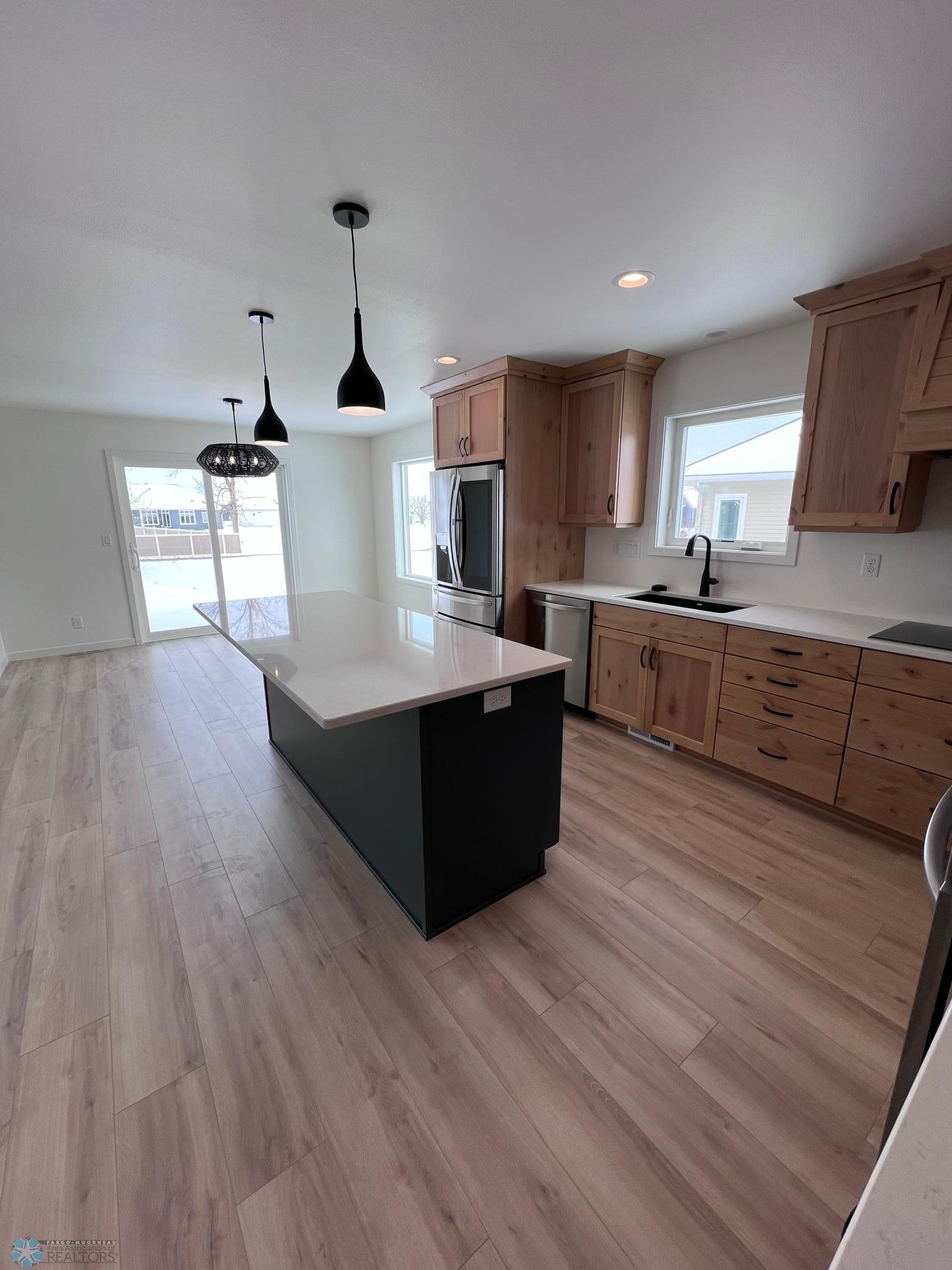 Horace, North Dakota 58047, United States, 5 Bedrooms Bedrooms, ,2 BathroomsBathrooms,Residential,Pending,102747