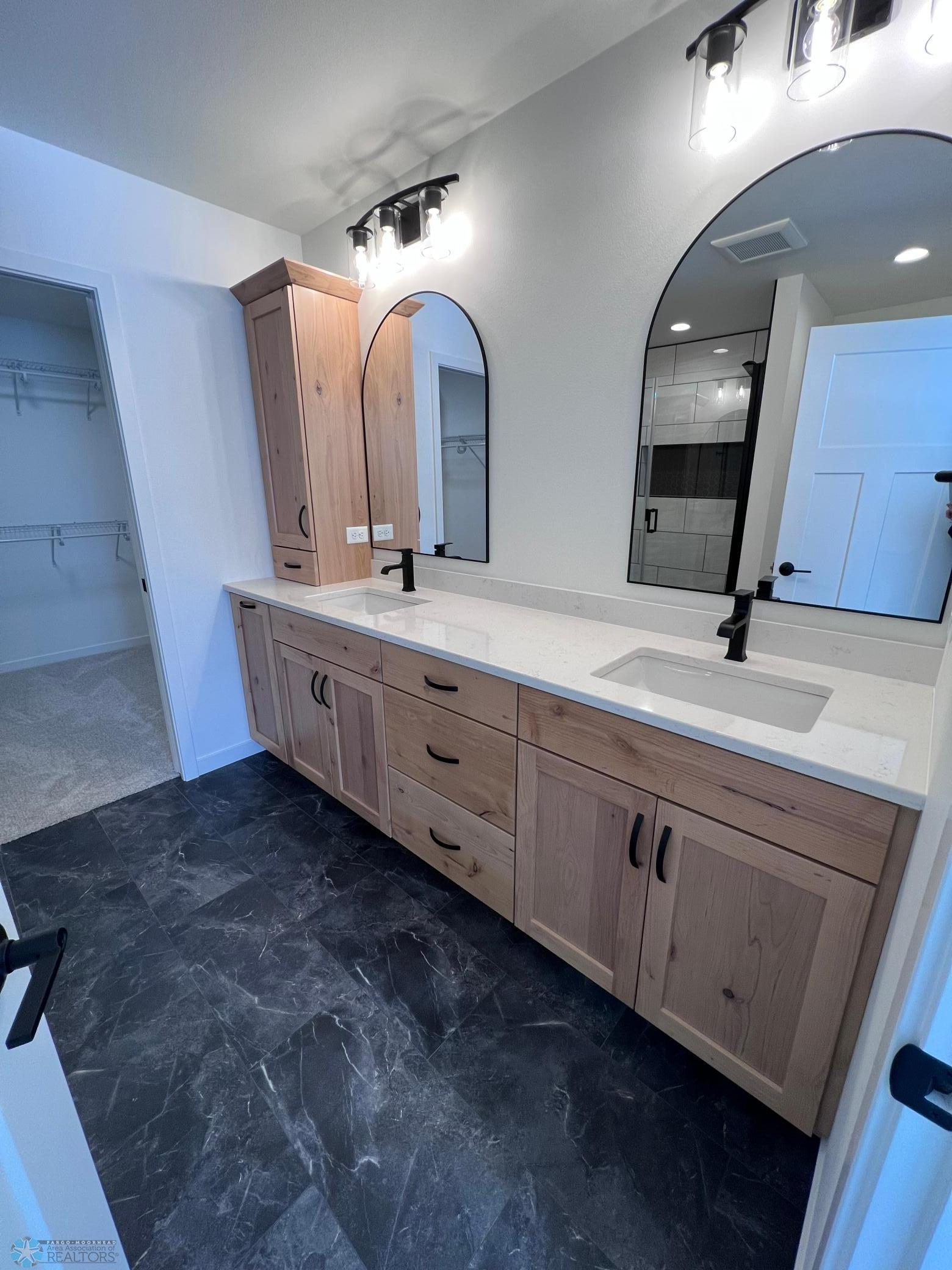 Horace, North Dakota 58047, United States, 5 Bedrooms Bedrooms, ,2 BathroomsBathrooms,Residential,Pending,102747