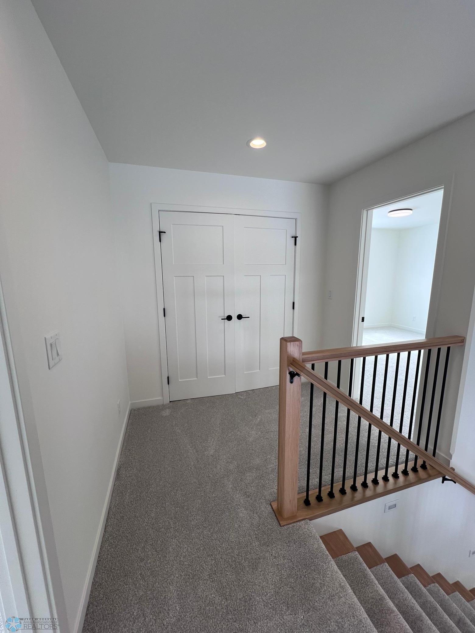 Horace, North Dakota 58047, United States, 5 Bedrooms Bedrooms, ,2 BathroomsBathrooms,Residential,Pending,102747