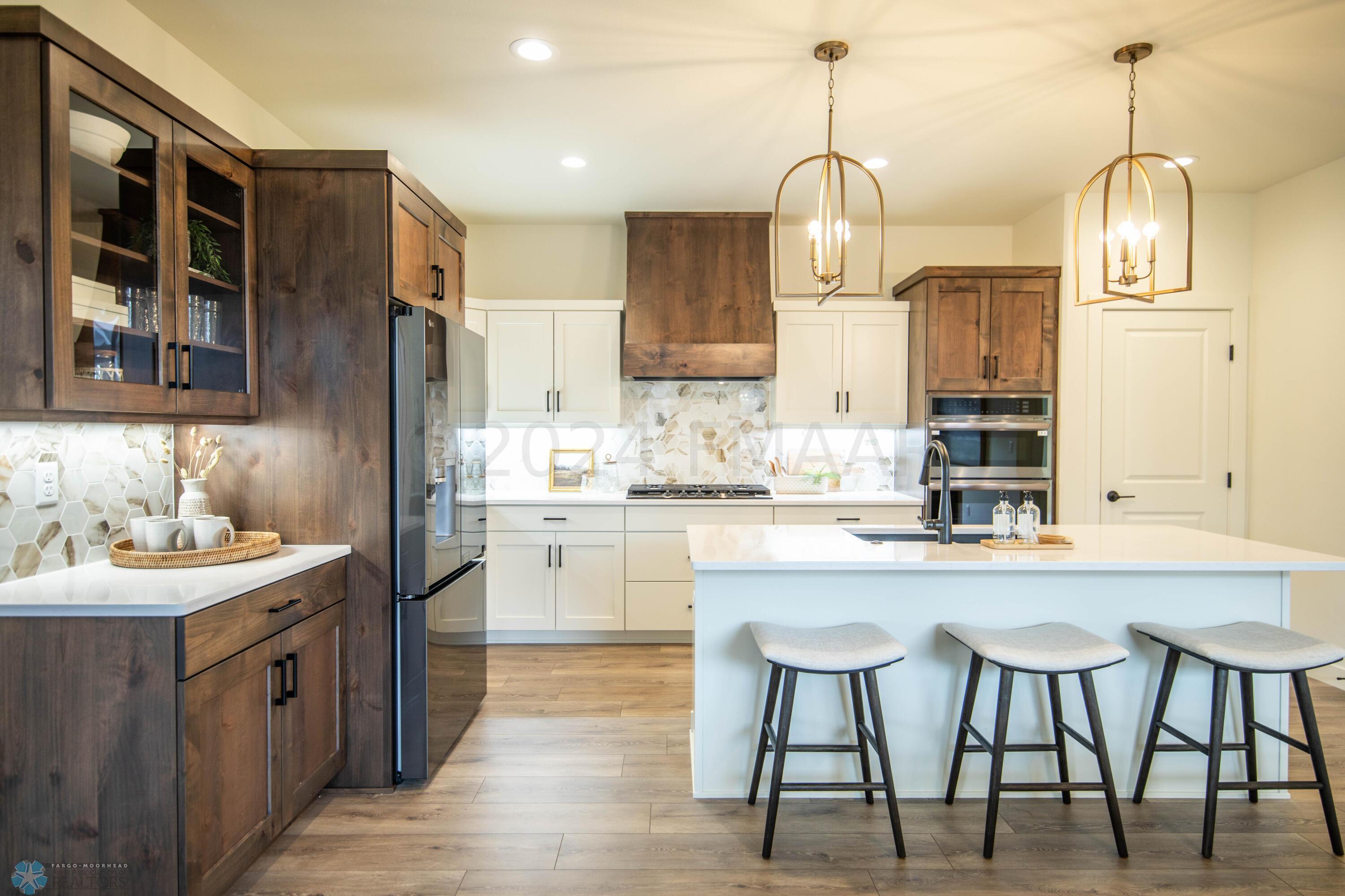 West Fargo, North Dakota 58078, United States, 2 Bedrooms Bedrooms, ,2 BathroomsBathrooms,Residential,Pending,60031