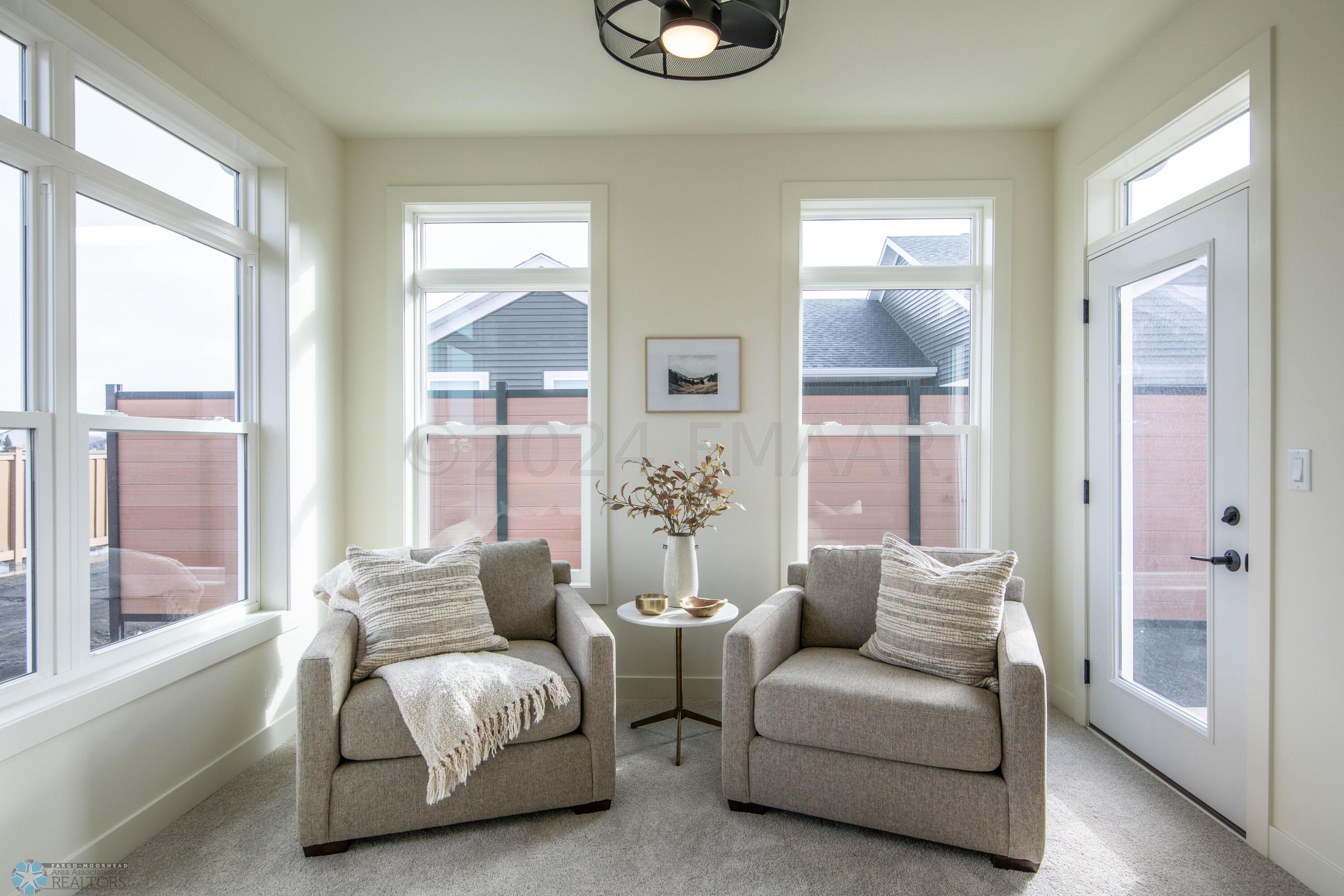 West Fargo, North Dakota 58078, United States, 2 Bedrooms Bedrooms, ,2 BathroomsBathrooms,Residential,Pending,60031