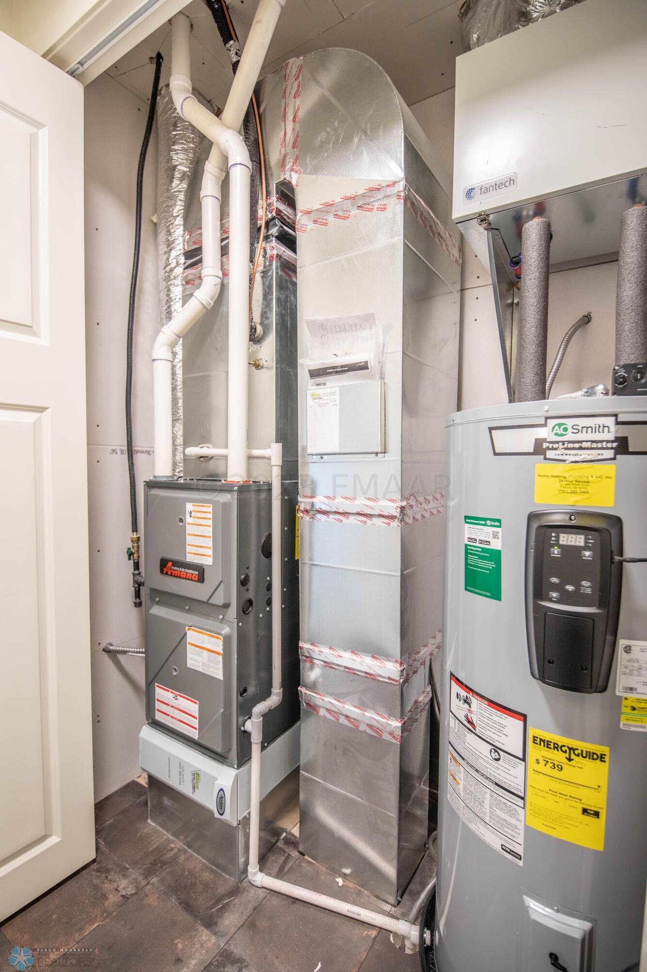 West Fargo, North Dakota 58078, United States, 2 Bedrooms Bedrooms, ,2 BathroomsBathrooms,Residential,Pending,60031