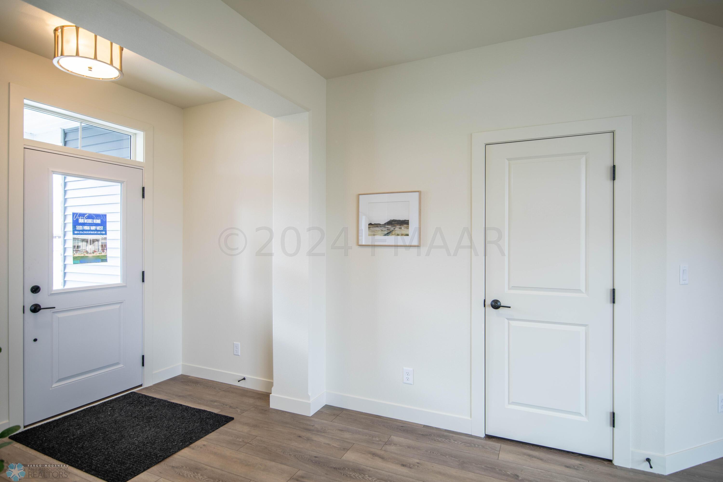 West Fargo, North Dakota 58078, United States, 2 Bedrooms Bedrooms, ,2 BathroomsBathrooms,Residential,Pending,60031