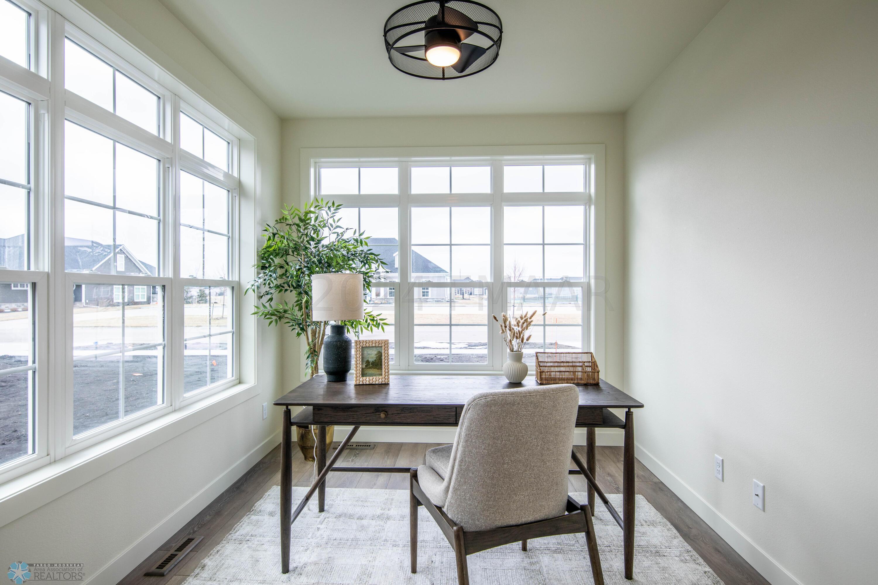 West Fargo, North Dakota 58078, United States, 2 Bedrooms Bedrooms, ,2 BathroomsBathrooms,Residential,Pending,60031