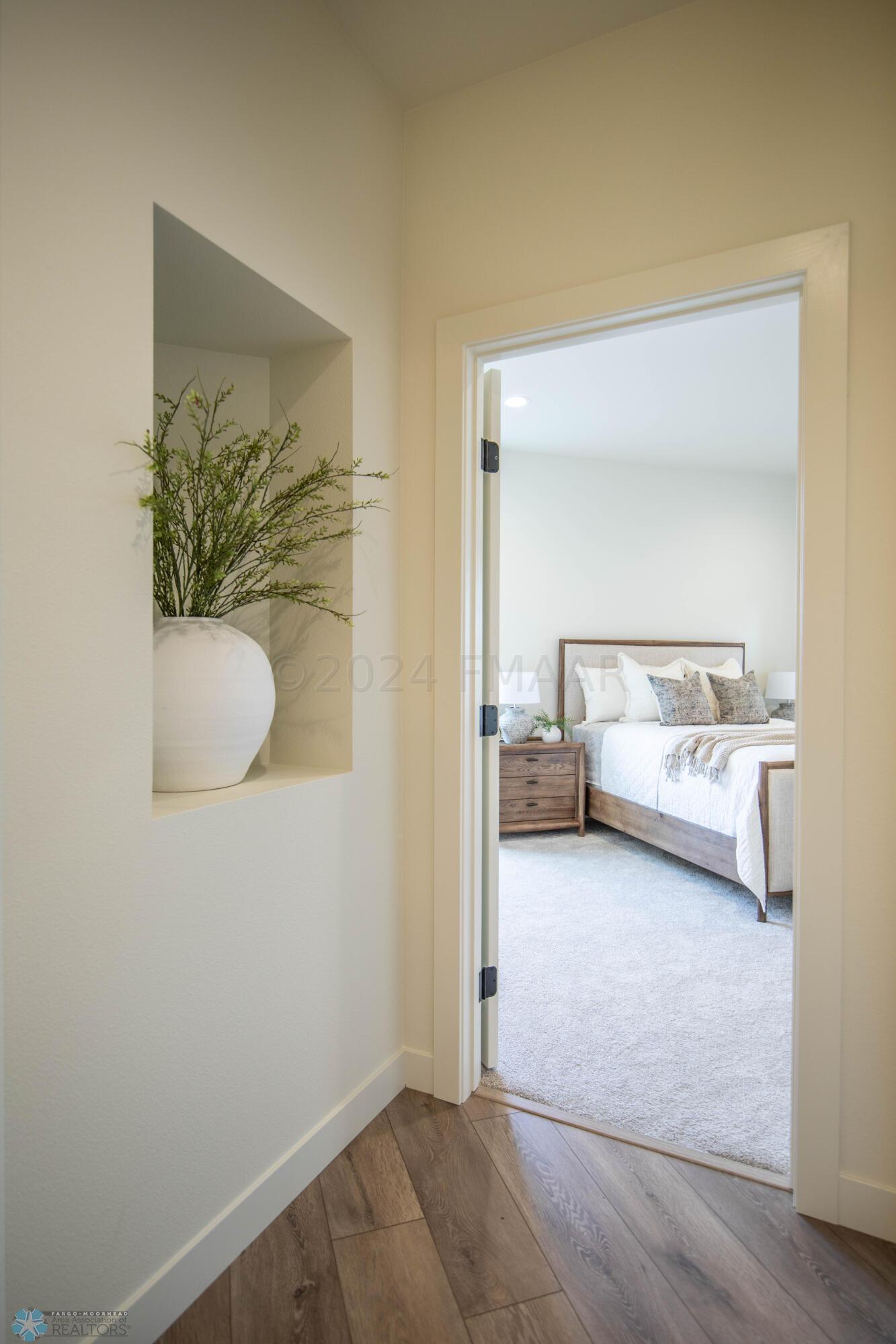 West Fargo, North Dakota 58078, United States, 2 Bedrooms Bedrooms, ,2 BathroomsBathrooms,Residential,Pending,60031