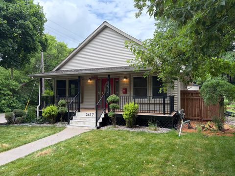Homes For Sale - 2417 Bourne Avenue<br/> Saint Paul, MN 55108