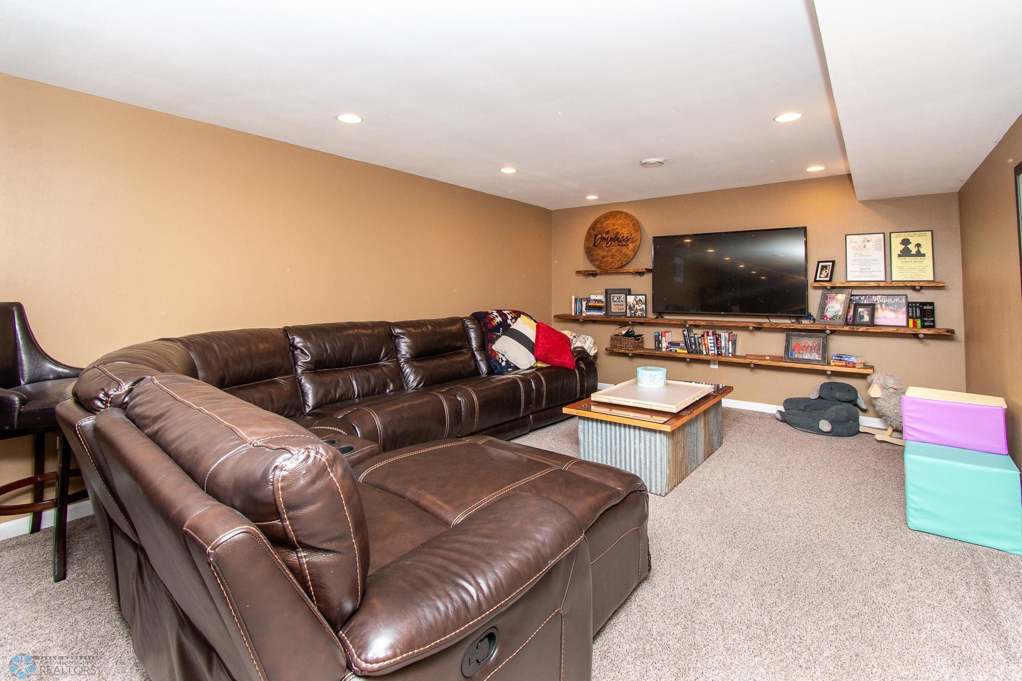 455 16th Avenue, Fargo, North Dakota image 49