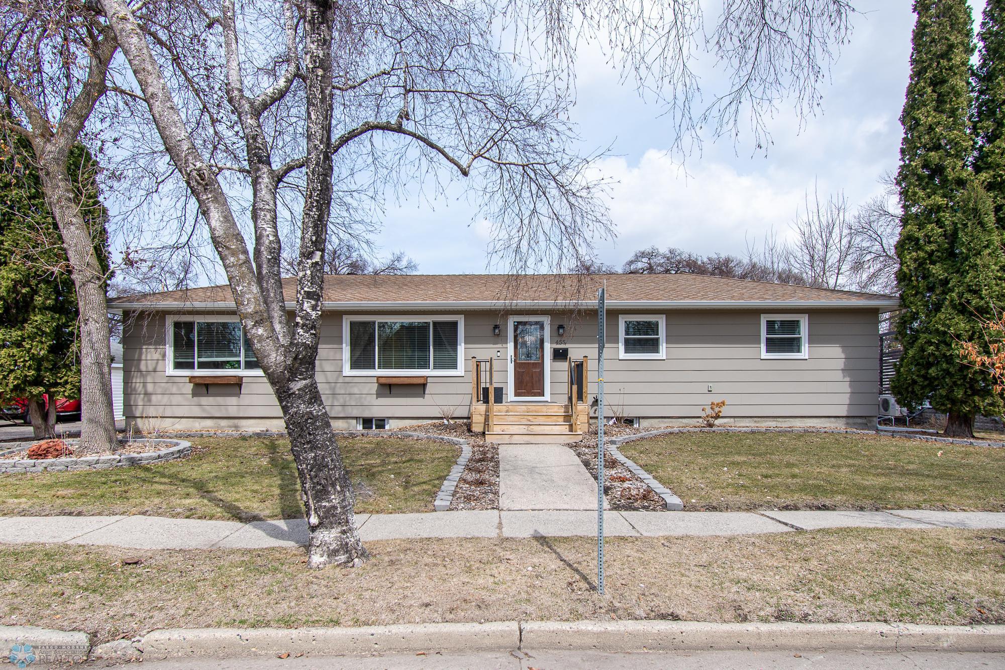 455 16th Avenue, Fargo, North Dakota image 1