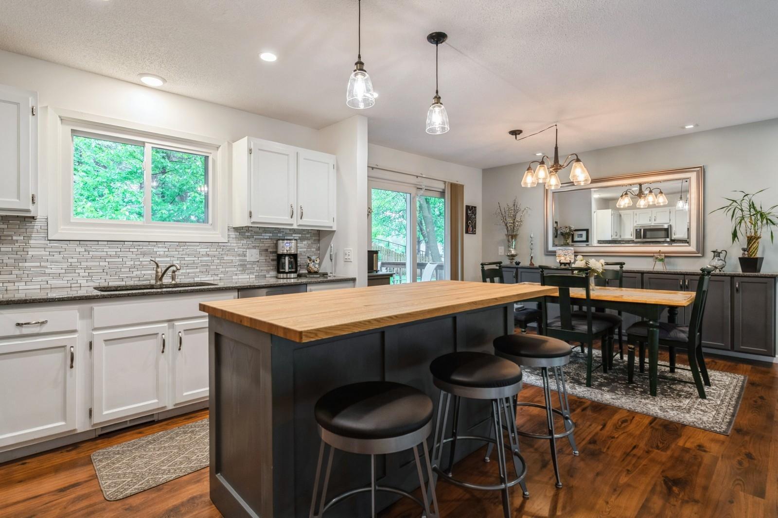 6708 Amherst Lane, Eden Prairie, Minnesota image 9