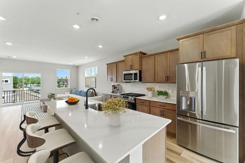 Townhouse For Sale - 23136 Willow Drive<br/> Hennepin County, Rogers, MN 55374
