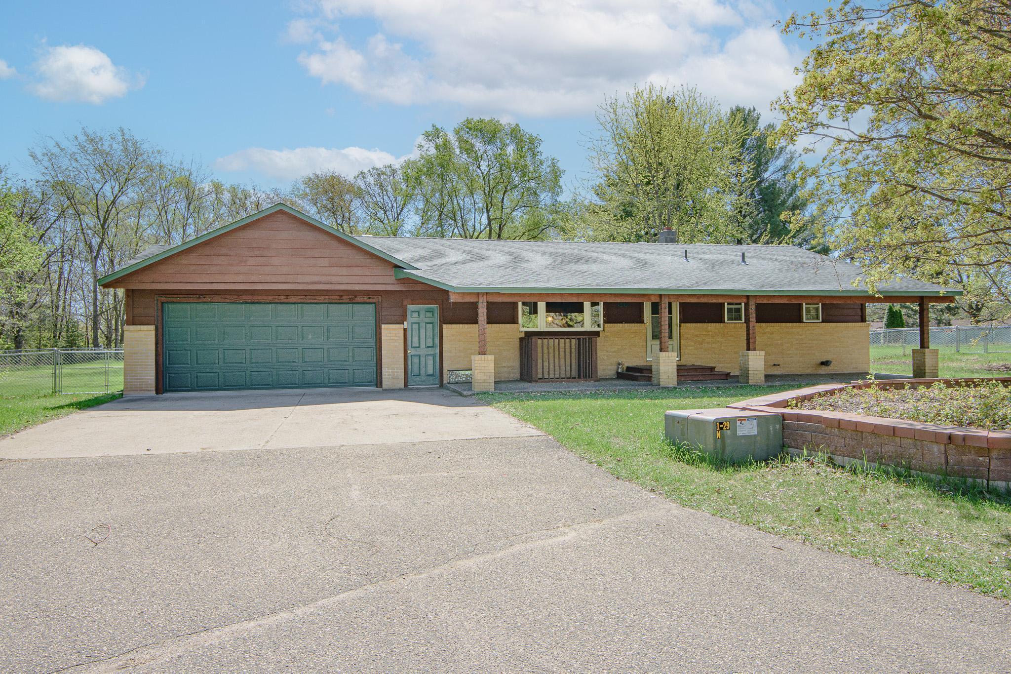 30 Buckskin Boulevard, Isanti, Minnesota image 1