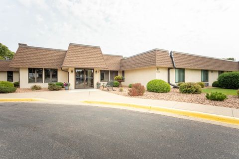 Condo For Sale - 1415 Lake Street<br/> Douglas County, Alexandria, MN 56308