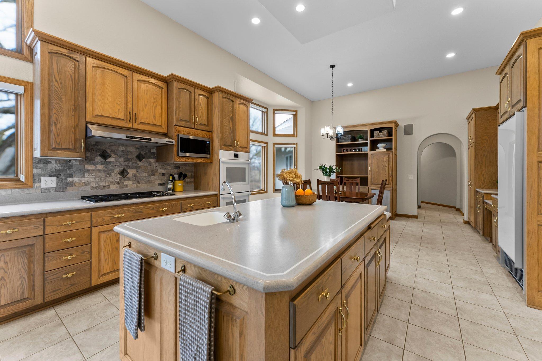 10610 Poppitz Lane, Chaska, Minnesota image 17