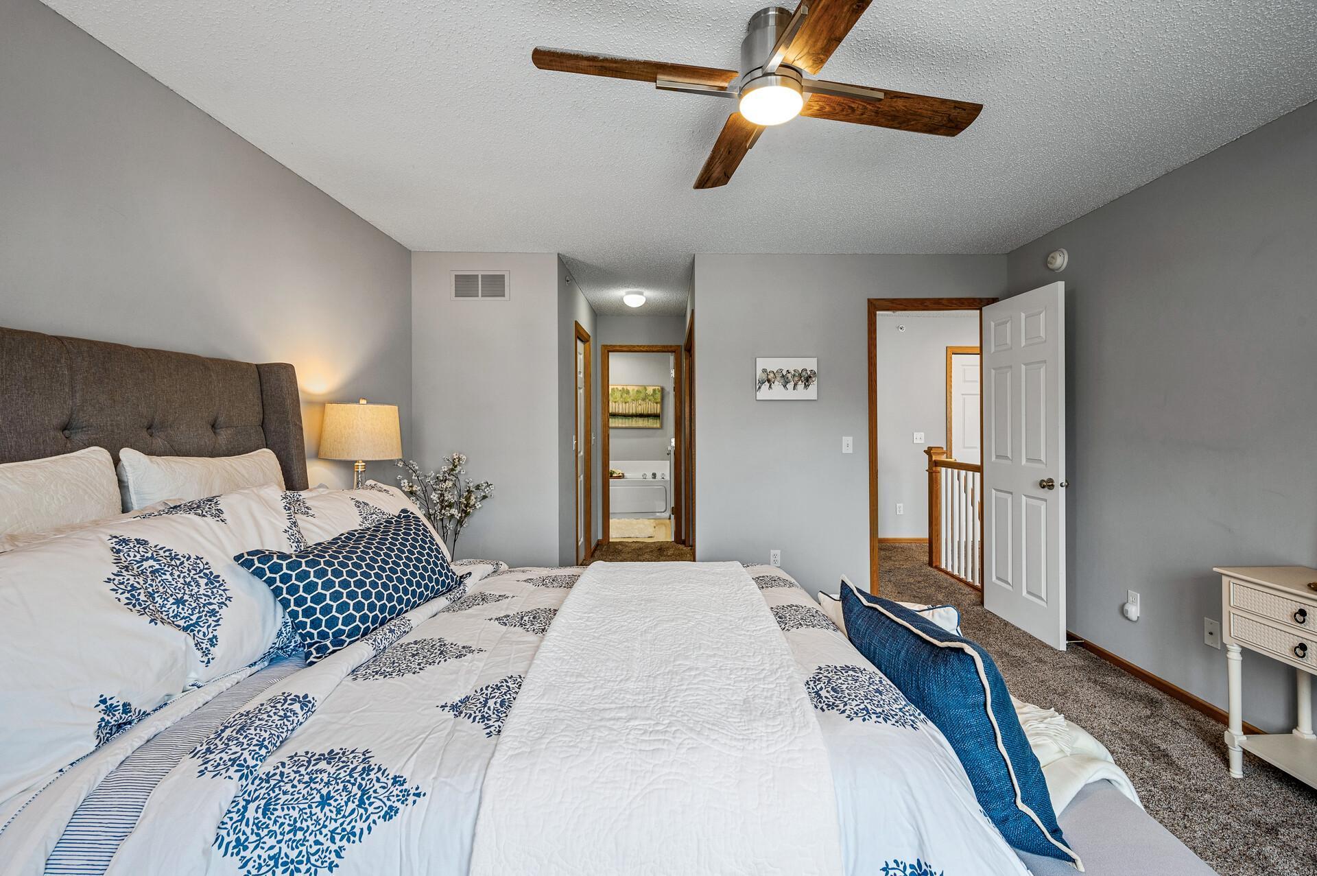 877 Braunworth Court, Chaska, Minnesota image 9
