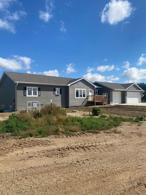 Homes For Sale - 10 Pelican Point Drive<br/> Garvin, MN 56132