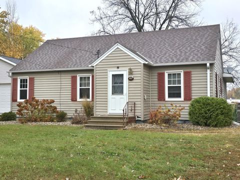 Homes For Sale - 219 Fairmont Avenue<br/> Sherburn, MN 56171