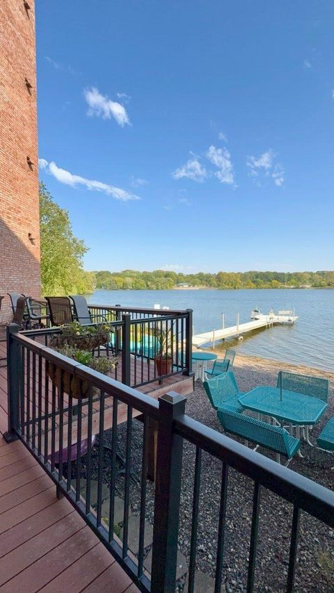 Condo For Sale - 329 Geneva Avenue<br/> Washington County, Saint Paul, MN 55128