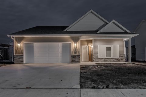 Homes For Sale - 1897 19th Avenue<br/> Wahpeton, ND 58075