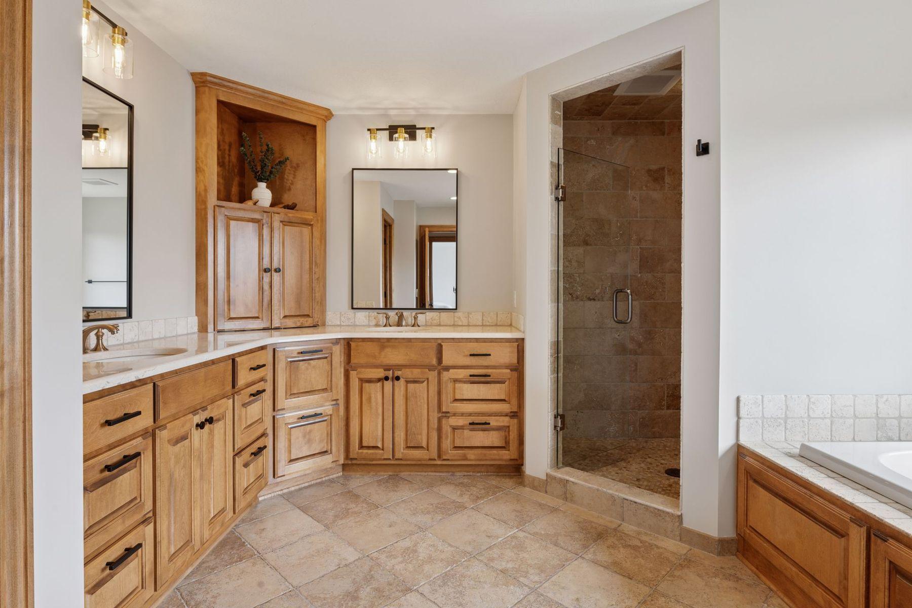 5170 Kelsey Terrace, Edina, Minnesota image 31
