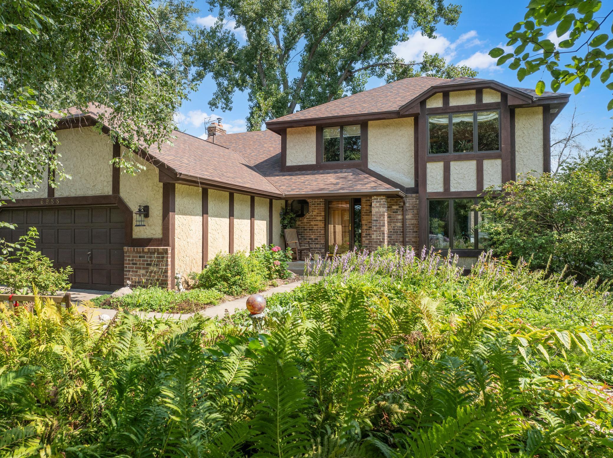 6988 W Shadow Lake Drive, Circle Pines, Minnesota image 3