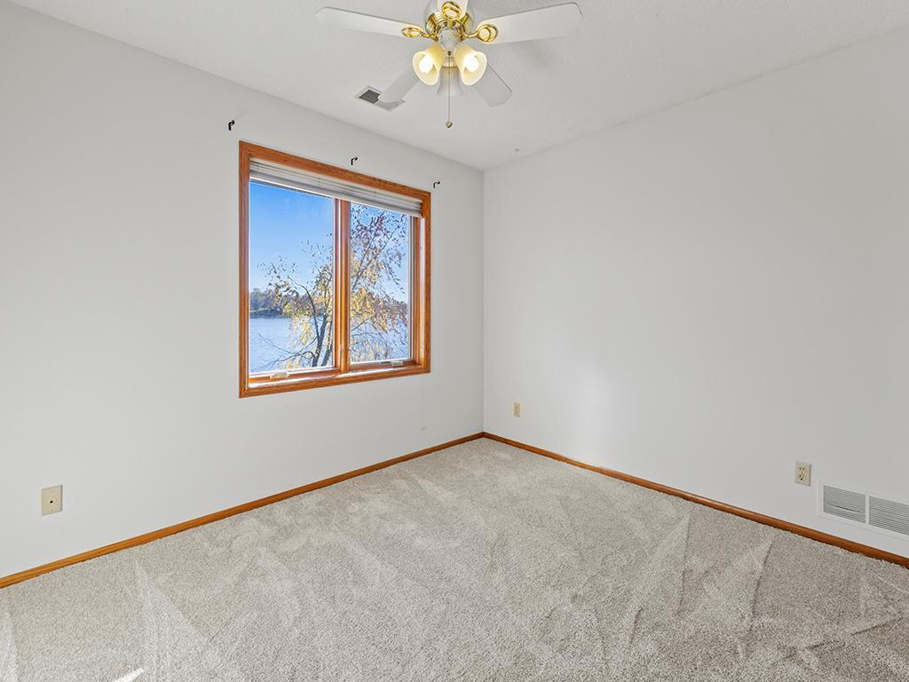 6988 W Shadow Lake Drive, Circle Pines, Minnesota image 36