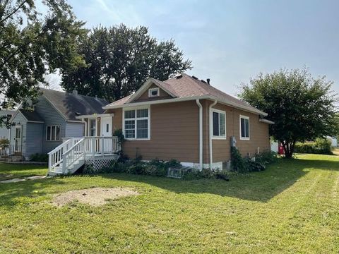 Homes For Sale - 615 14th Street<br/> Mower County, Austin, MN 55912