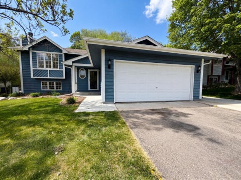 Homes For Sale - 14734 Yosemite Avenue<br/> Savage, MN 55378