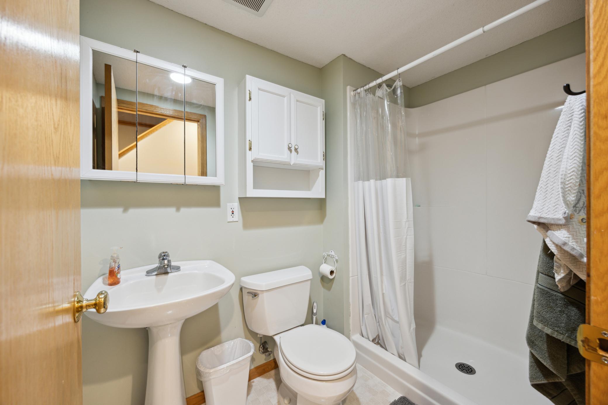 640 Falcon Ridge Road, Saint Paul, Minnesota image 17