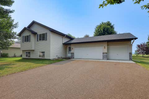 Homes For Sale - 1548 Cedar Drive<br/> Isanti County, Cambridge, MN 55008
