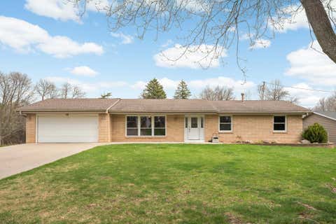 Homes For Sale - 110 Mayo Dr Dr<br/> Burnsville, MN 55337